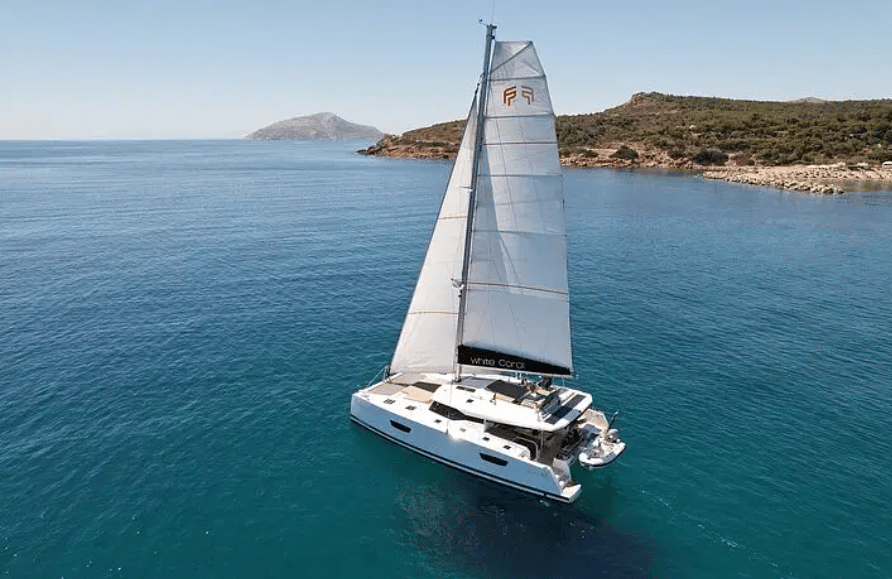 Semi-Private Brand New Catamaran Cruise