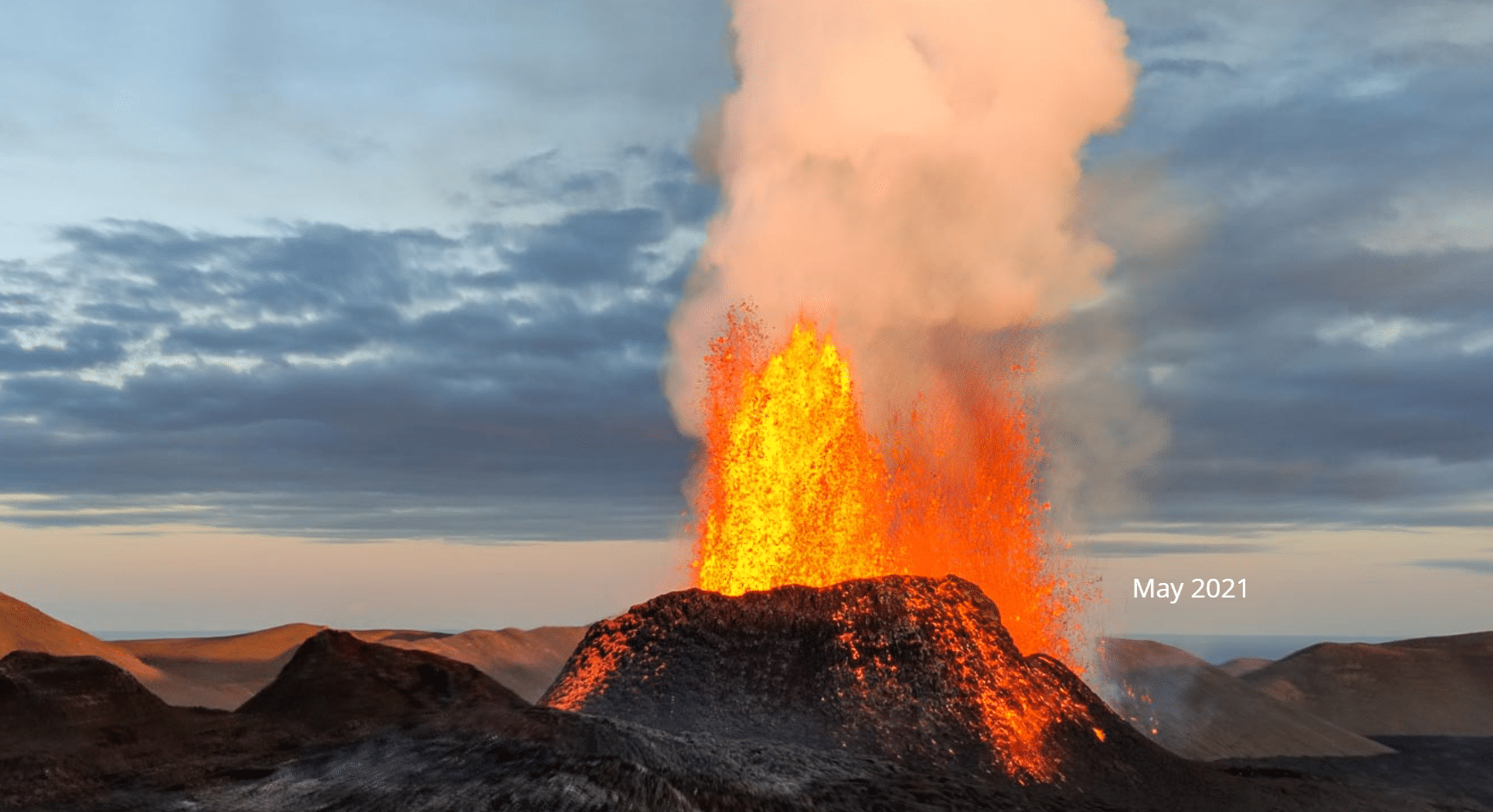 volcano helicopter tour Iceland